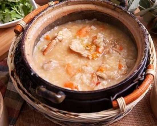 蠔仔砂鍋粥 Oysters Congee